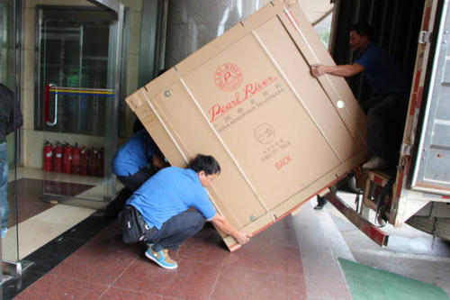 兰山钢琴贵重工艺品无忧运
